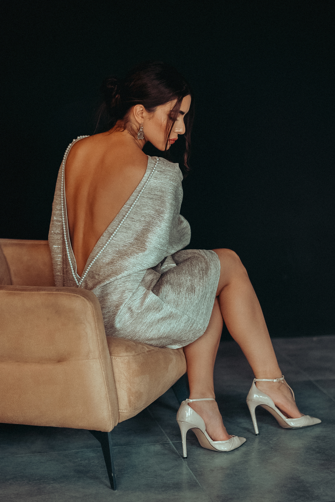 Pearl clearance backless dress